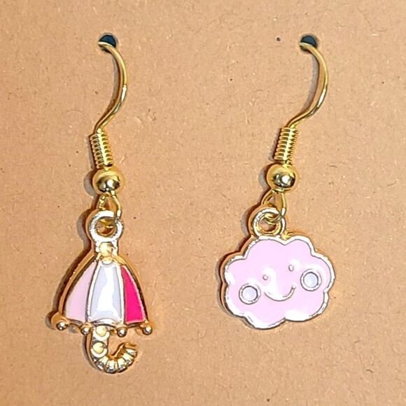 New Hand Crafted Cute Rainy Day Hook Earrings 14K Gold Plated - Picture 1 of 2